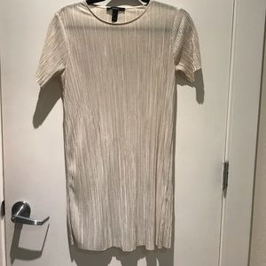 Shimmery t-shirt dress